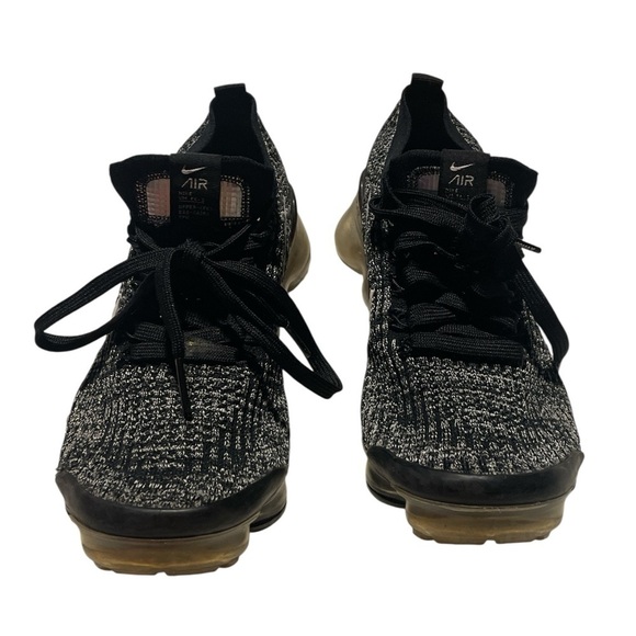 Nike Vapormax Flyknit Oreo - Picture 3 of 5